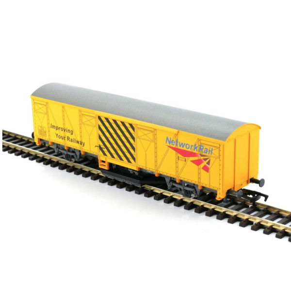 GM4430101 Track Cleaning Wagon Network Rail OO